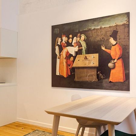 Apartament Z Upadkiem Ikara / Apartment With The Fall Of Icarus Lodz  Ngoại thất bức ảnh
